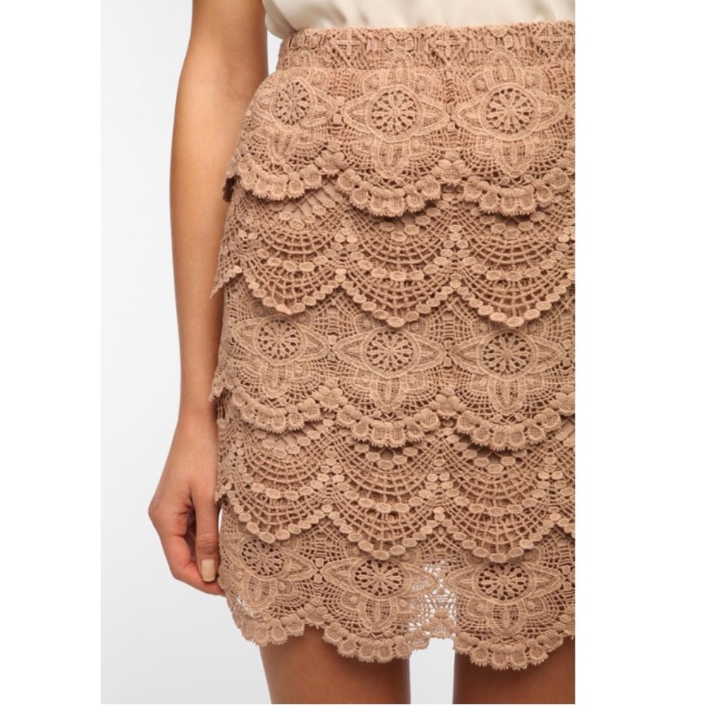 C.3 Urban outfitters lace skirt